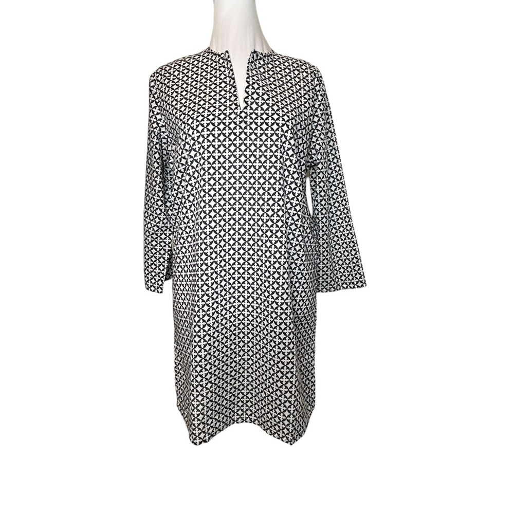 CHARLESTON SHOE CO. Black and White Swim Coverup